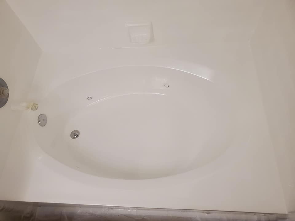 After Bathtub Resurfacing - Resurfacing Doctor